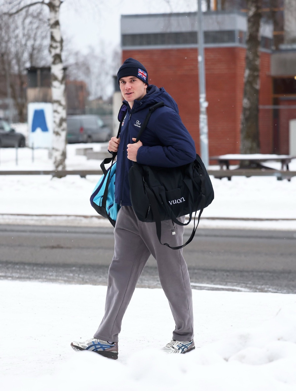 网球talking大会 瞧瞧谁回来了👀杰克·德雷珀已抵达奥斯陆，准备观看本周末
