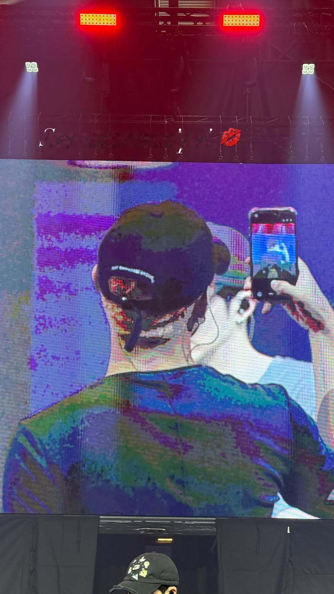 尹起昊  🐺P1Harmony 260718 📷【银丝】快拍 keeeeee