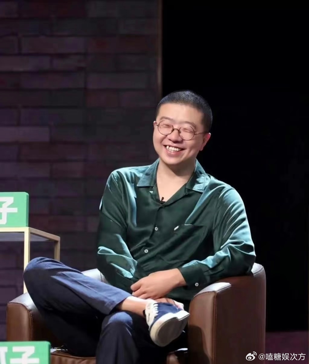 李诞写了等于没写 因为李诞这首诗，我对他的喜爱又多了几分，乍一看是废话文学在“捣