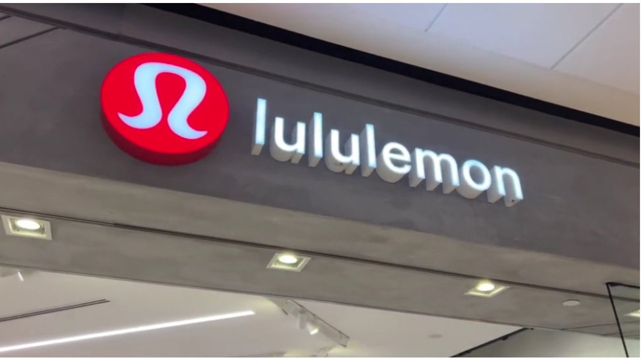 Lululemon宣布新CEO后股价跌超13%Lululemon股价连续4日下跌
