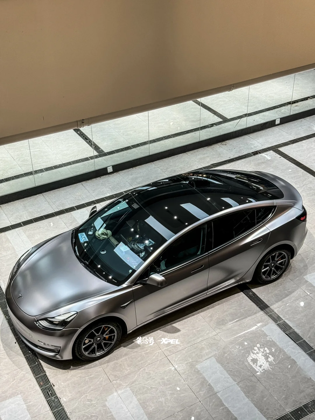 行走中的火箭，银色质感超级拉满的宝藏色