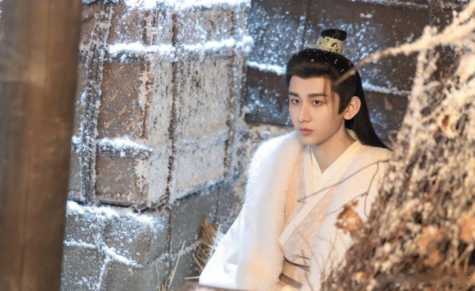 成毅 好适合演黑心芝麻馅的白玉团子，悬疑剧里的幕后推手：校园里的乖乖班长，永远带