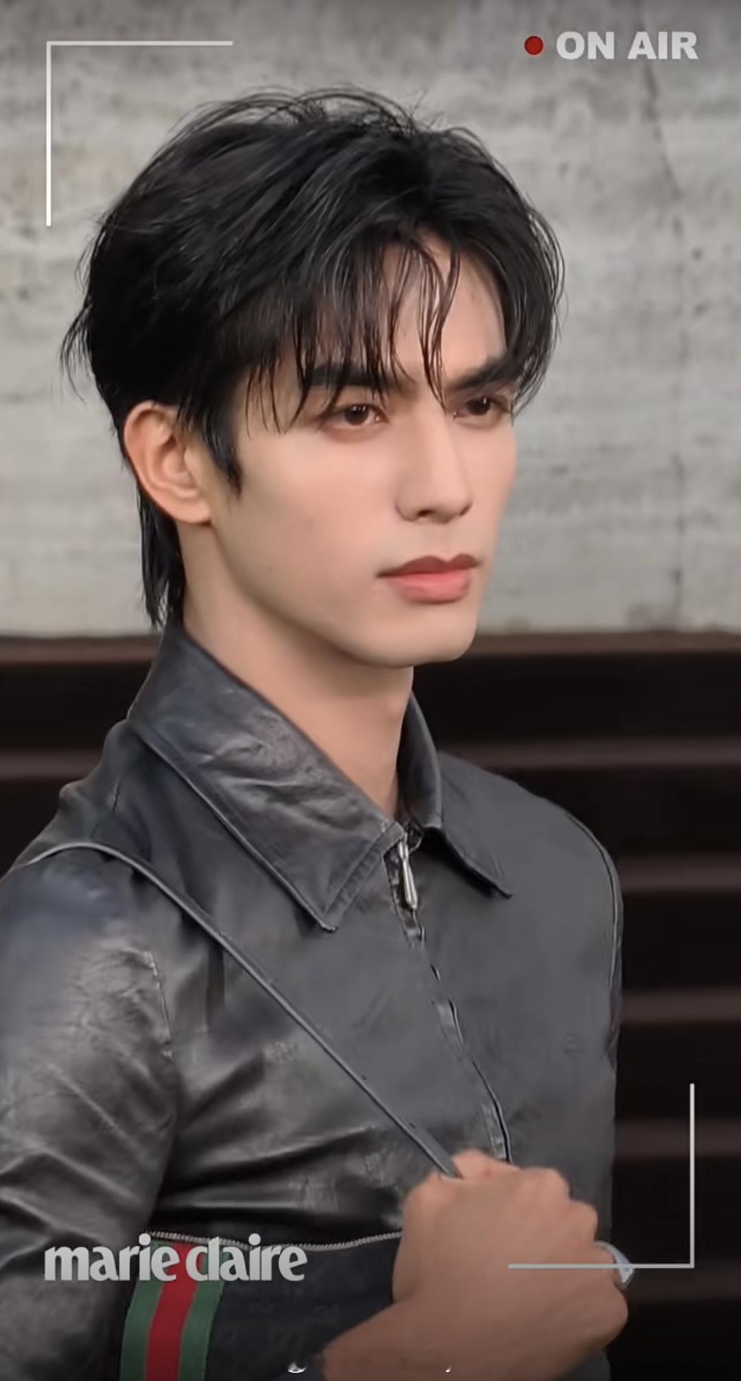 宋威龙的脸好帅，别的不评价 ​​​