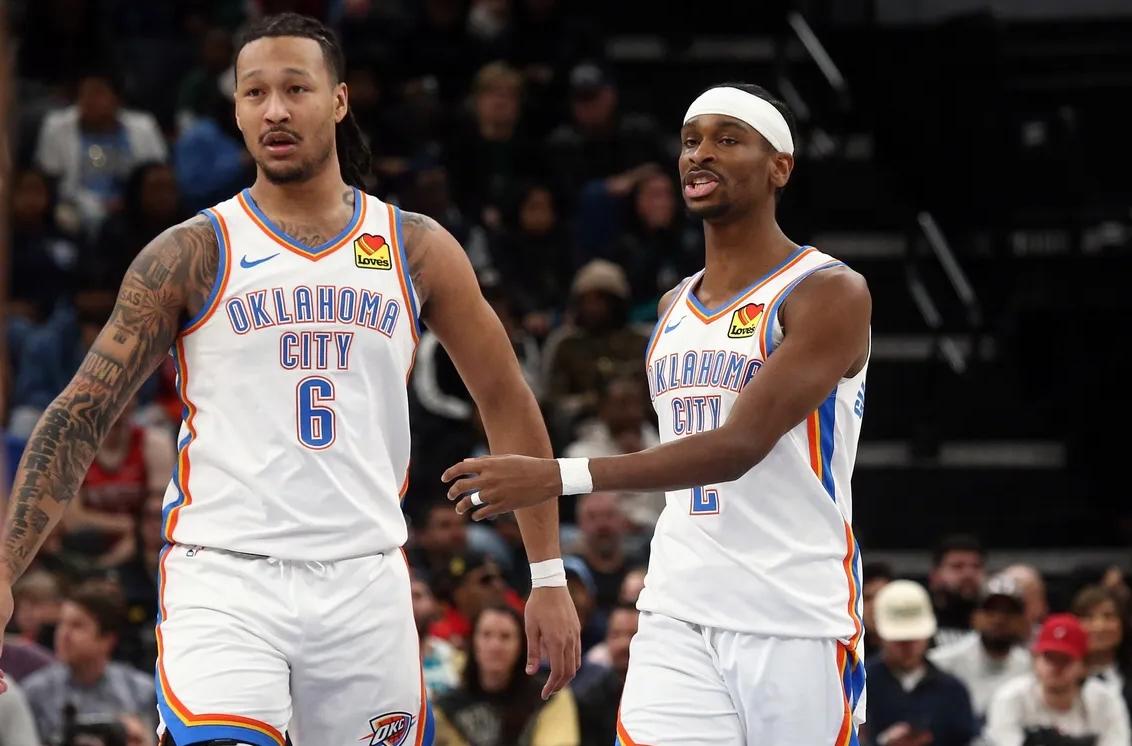 马刺今年夺不了冠，原因有三点：
一，文班太脆，连续打多场肉搏战，身体根本吃不消，