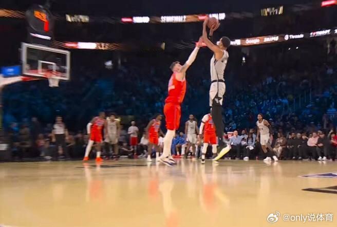 上半场结束，马刺46-49雷霆！文班亚马上场7分钟，正负值+20！马刺vs雷霆n