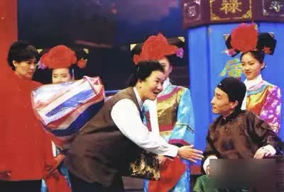 当年，赵丽蓉的小叔子对她说，“嫂子，哈哈我哥都走3年了，哈哈你跟哈哈我过日子吧！