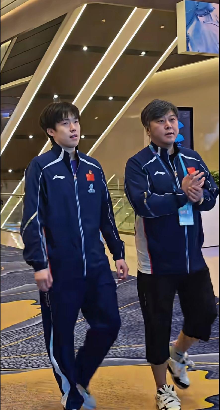 师徒同框！王楚钦携孙逊亮相澳门，重庆阴霾散尽冲佳绩
 
家人们快看！澳门世界杯现