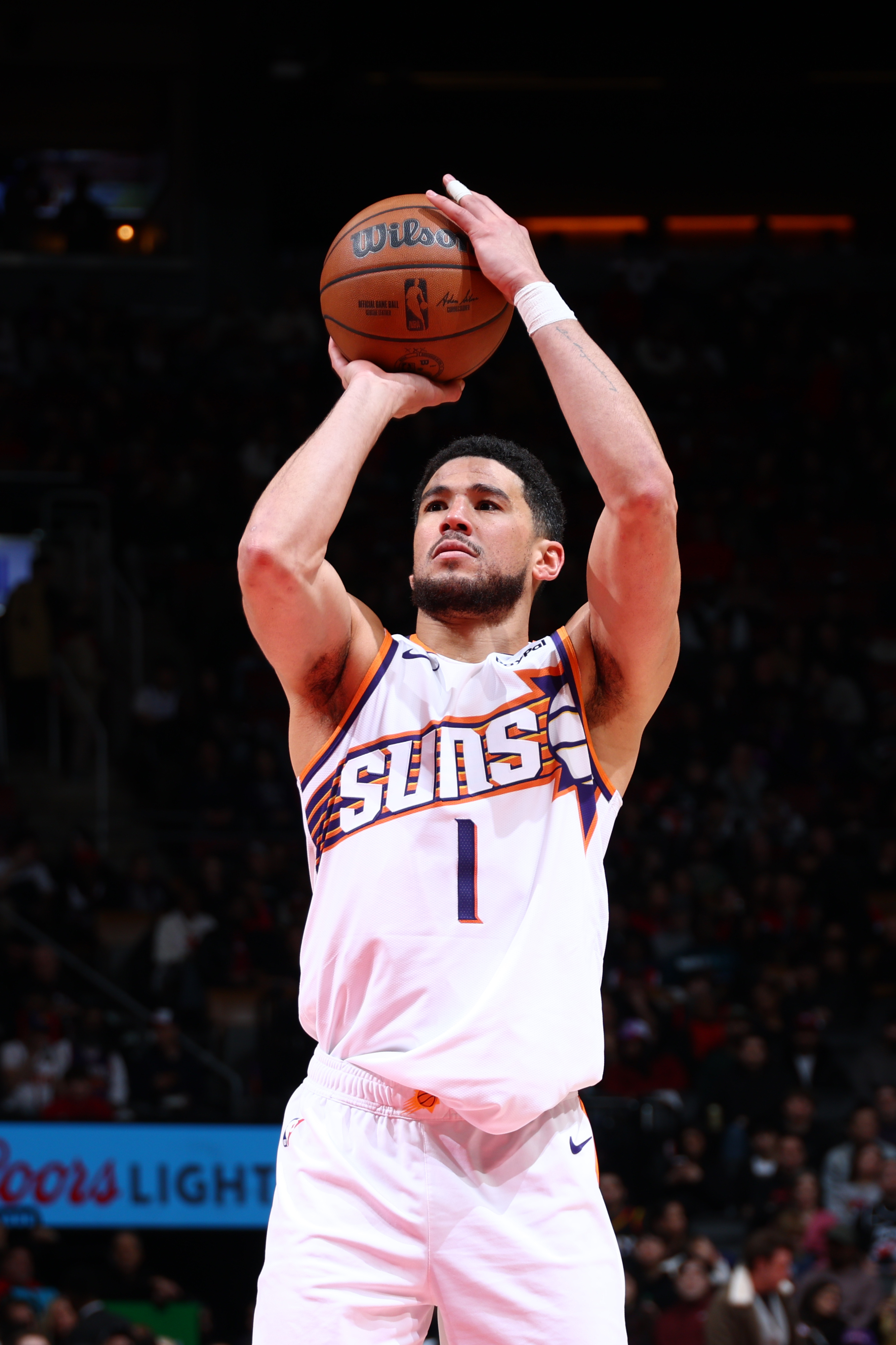 📊布克本场数据：31分3篮板1盖帽菲尼克斯太阳 ｜旭日东升