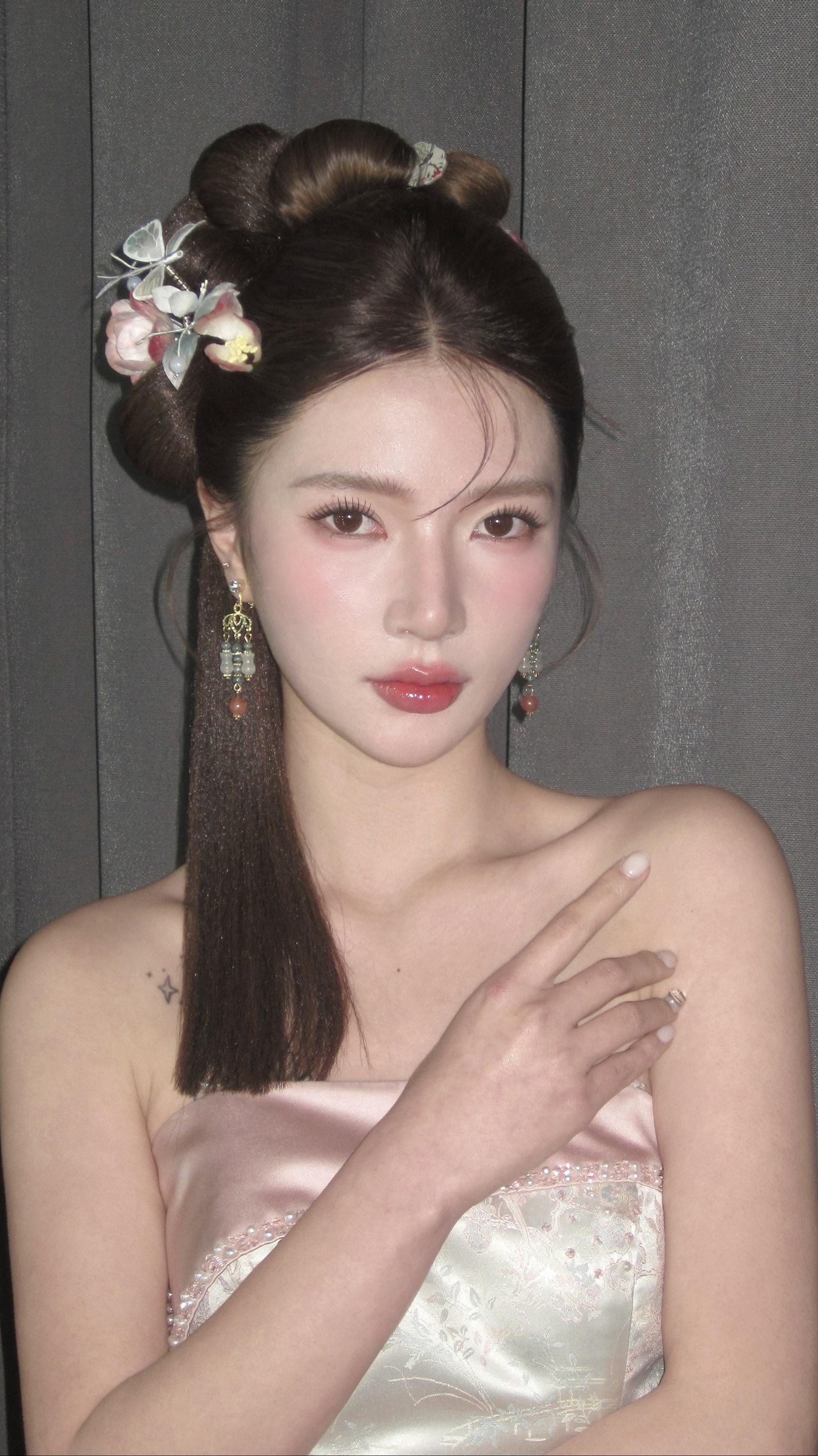 新中式 妆造 新中式发型