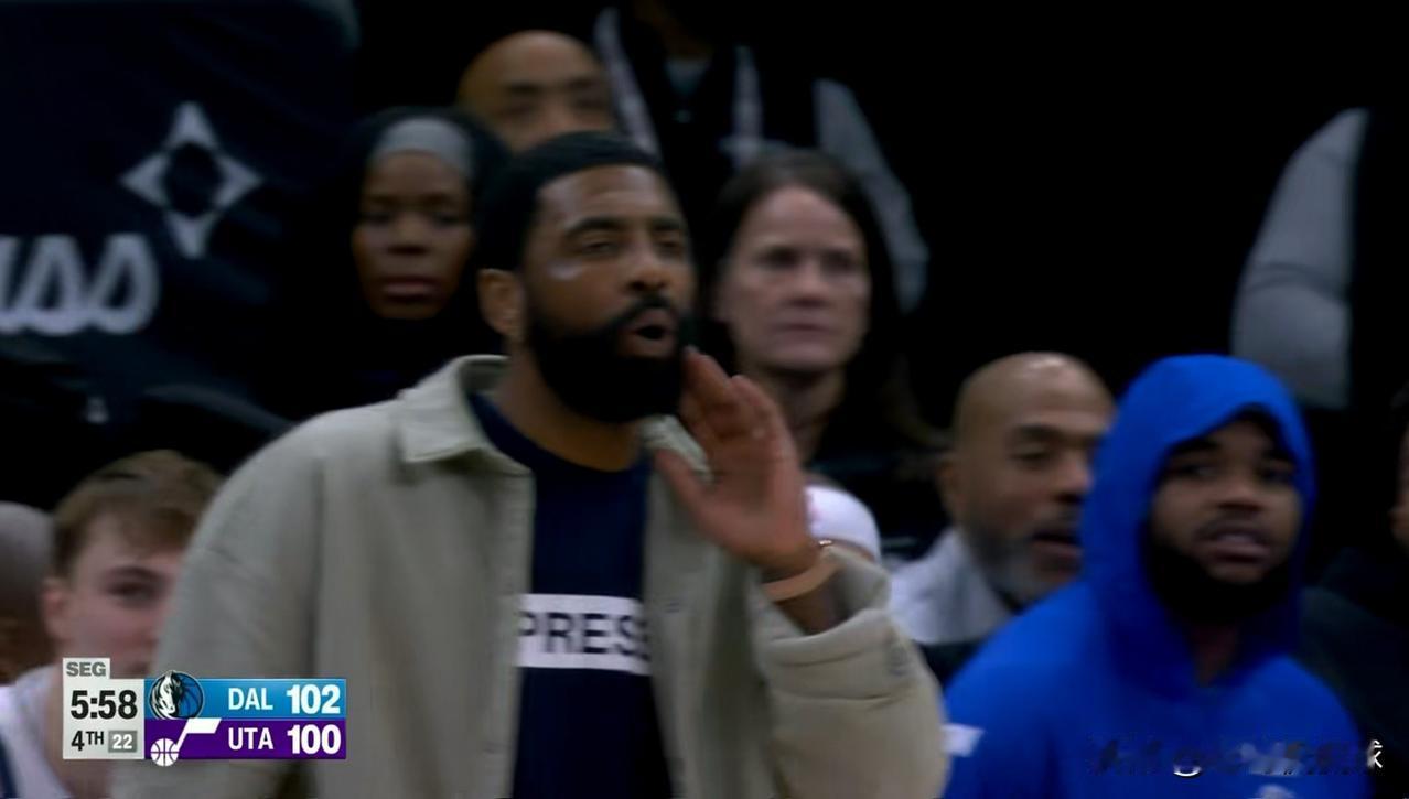 独行侠当家后卫凯里-欧文真是开心坏了了！在今天独行侠客场挑战爵士的比赛中，当时比