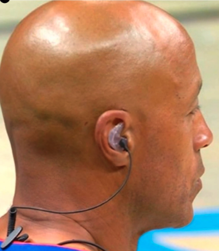 从明天开始，NBA裁判员将佩戴耳机。以便于...[doge][doge][dog