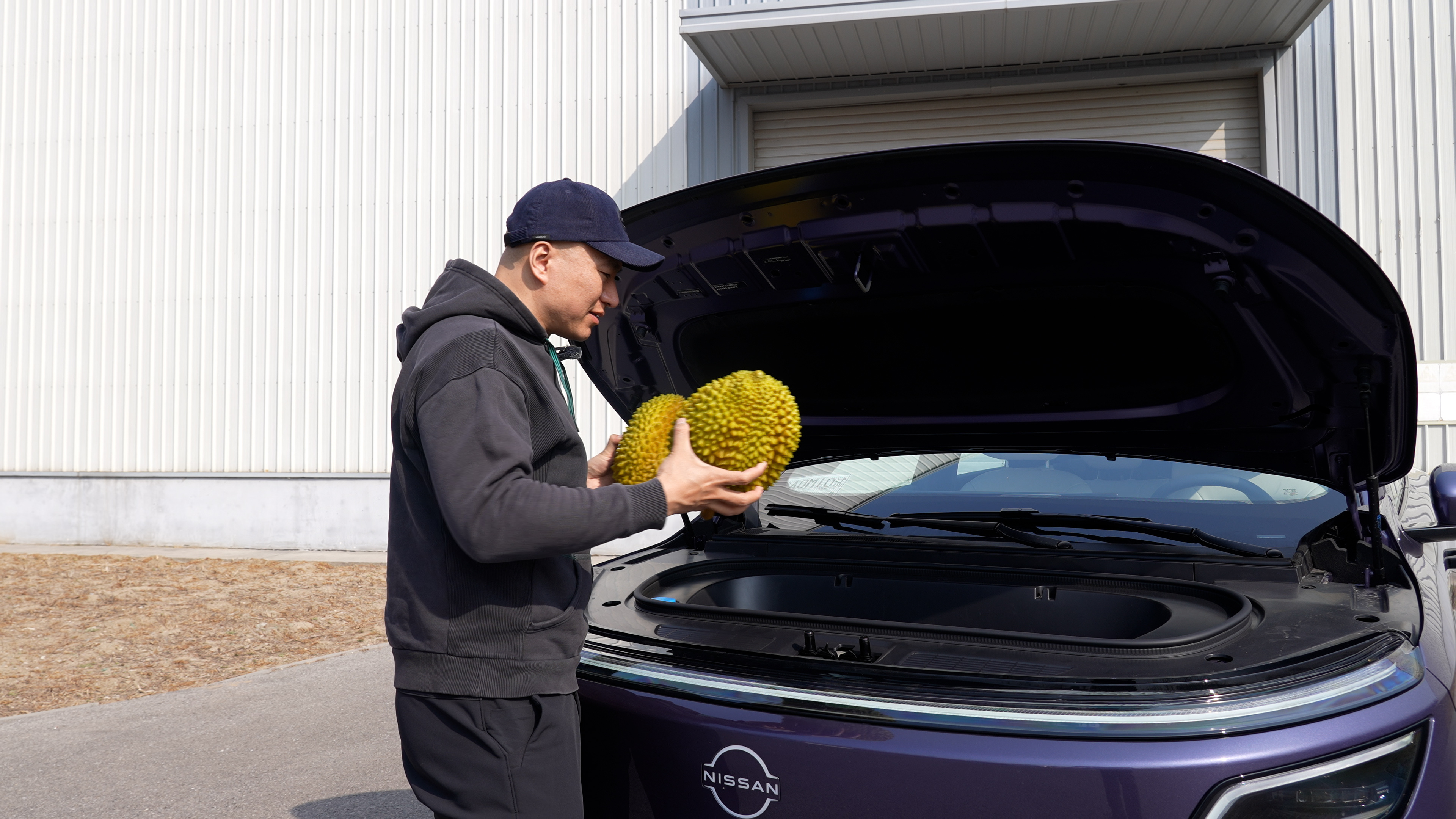 老火鸡抢先试驾了东风日产NX8，第一眼不敢相信这是一台日产，大双联屏、内外饰设计