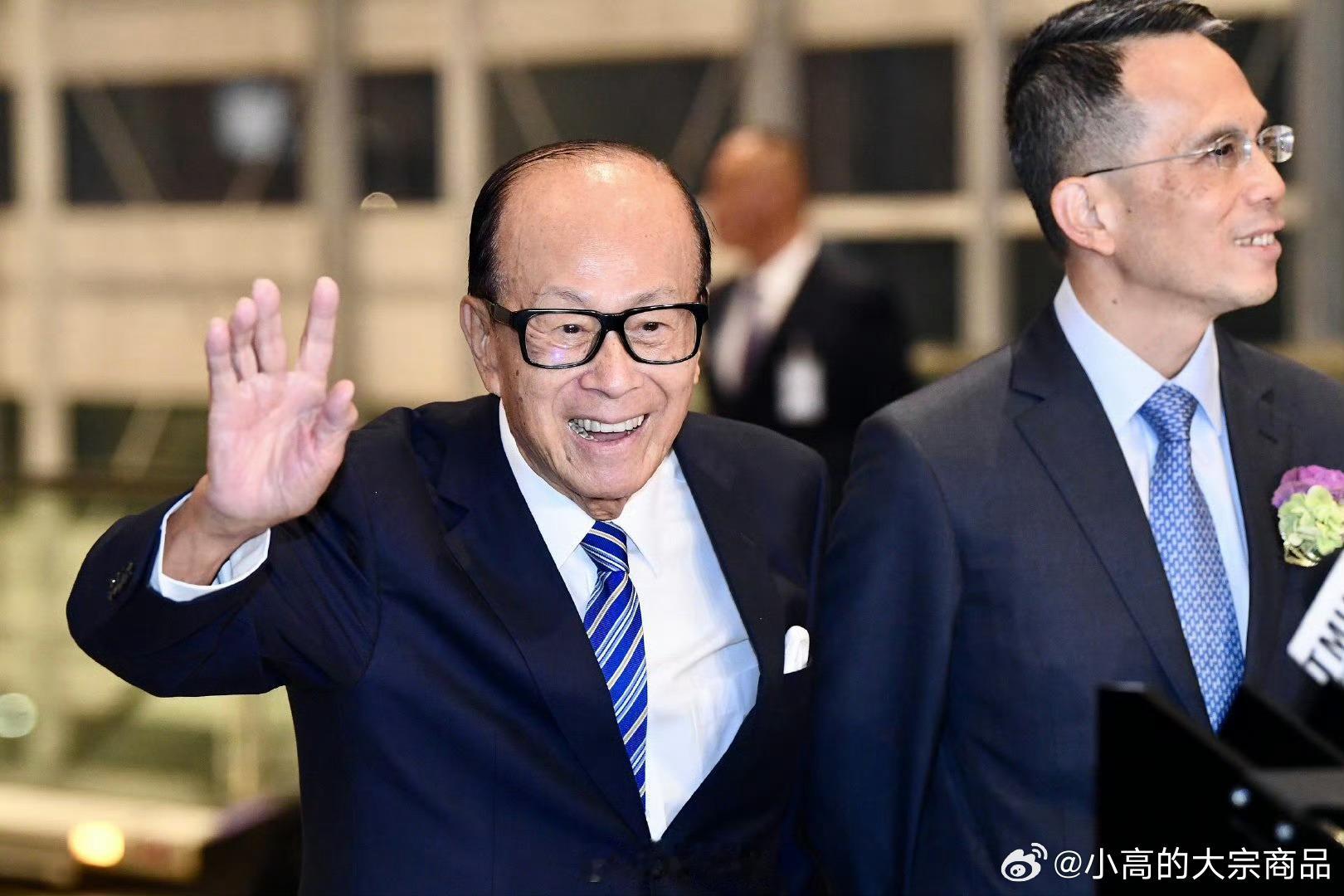 李嘉诚又要套现了乱世现金为王海外资产不安全