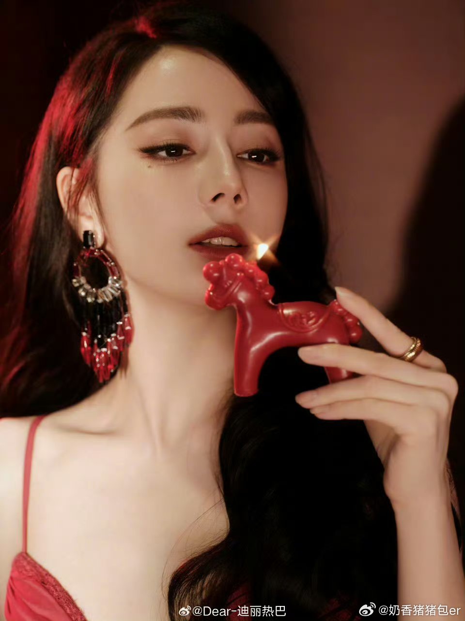 迪丽热巴报平安这几天风波太多了，平安就是最好的消息，希望热巴早日回家