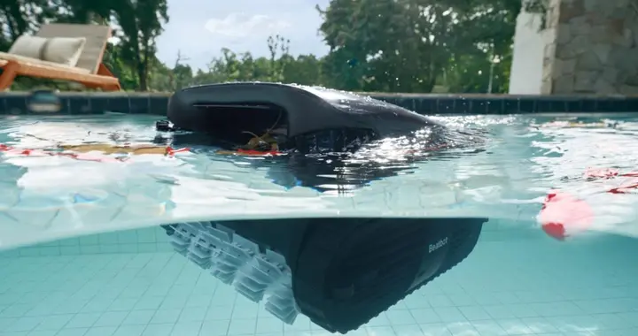 王兴和雷军联手投资，江苏泳池机器人创企刚融资10亿，90后CEO掌舵