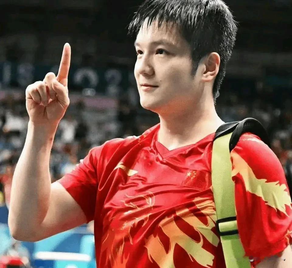 他对广东的贡献卓著，却遗憾未能得到广东队足够的庇护，只因在国乒的舞台上，广东的声