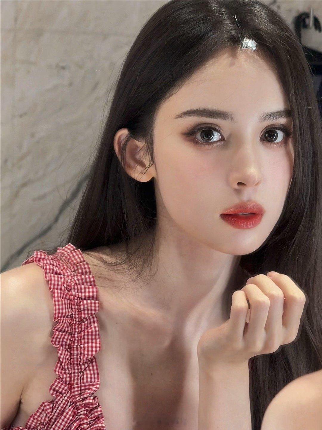 古力娜扎[舔屏][舔屏][舔屏][心][心][心][心][爱你]古力娜扎 ​​​