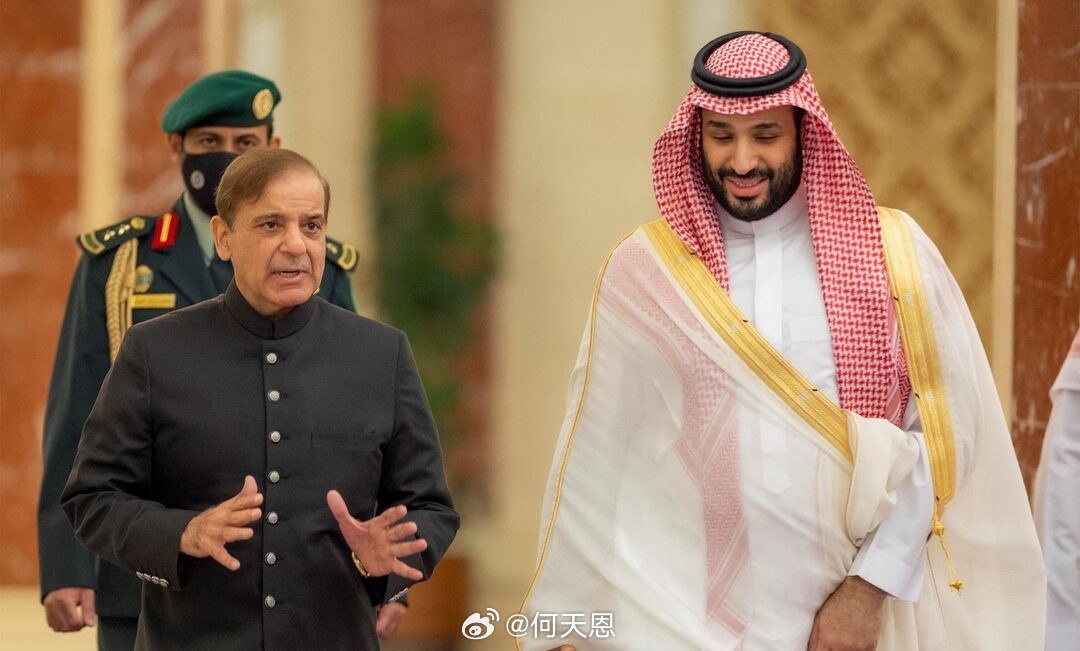 据中东经济网报道，一名沙特分析人士称，如果沙特与伊朗发生战争，该国可能会启动与巴