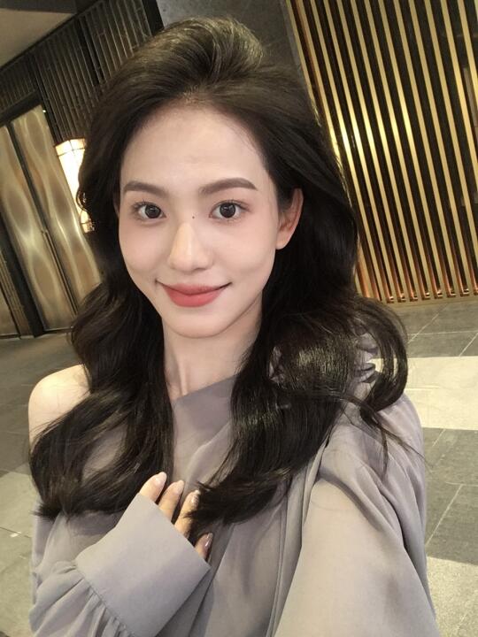 卷发姐姐💜