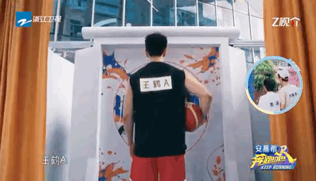 #王鹤棣真撕漫男#你真的可以永远相信王鹤棣，在节目中的表现也非常的亮眼，整个人也