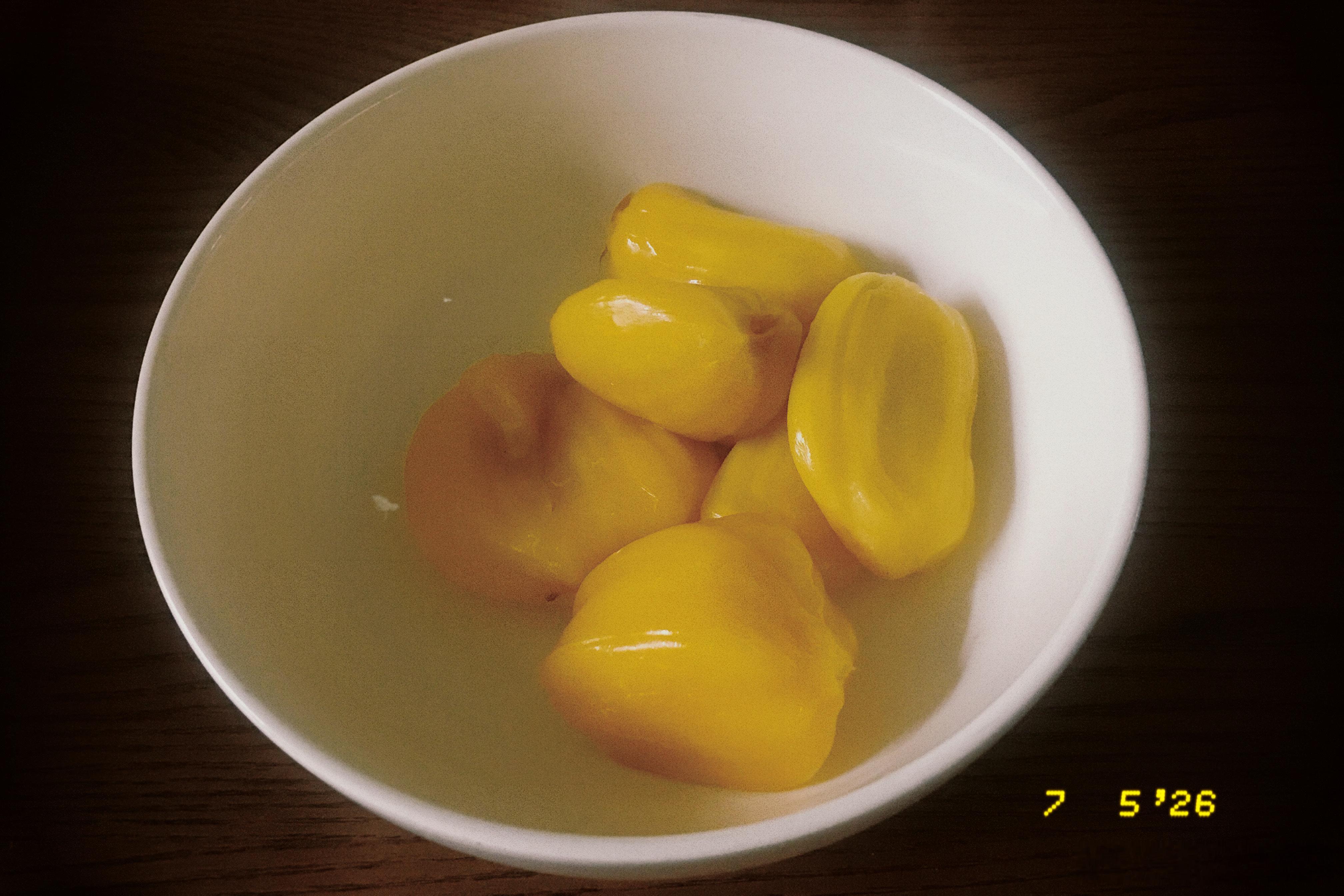 冷冻过的菠萝蜜，这辈子就吃这一次吧真的一点不好吃啊，软塌塌的孩子们都不喜欢…… 