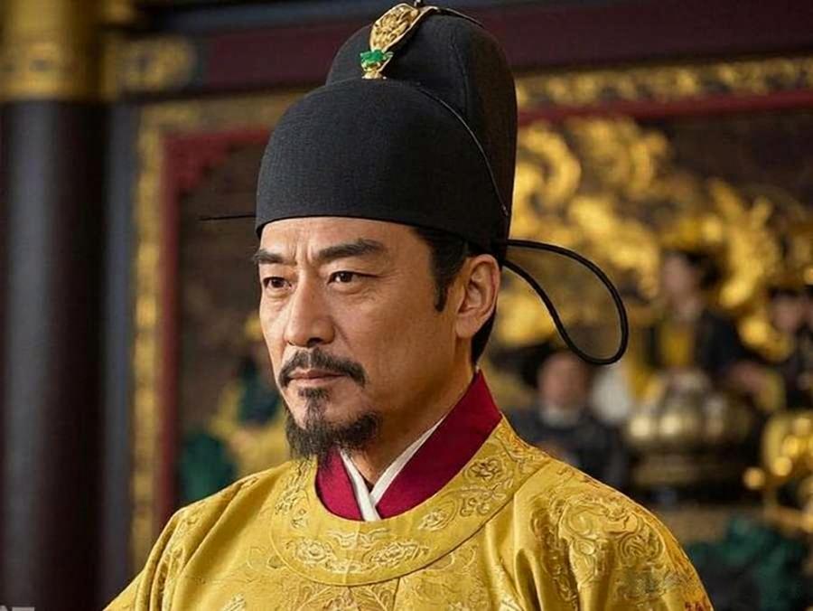 追《太平年》的，多半盯着郭荣的铁骑、赵匡胤的权谋。

可南唐开国皇帝李昪，硬是在
