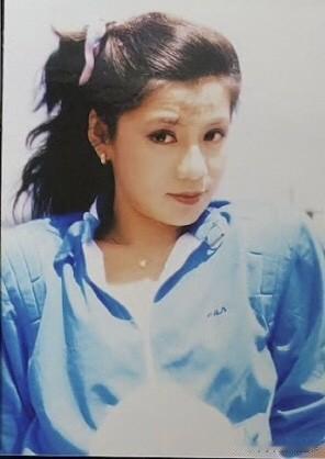 📷每一次看翁美玲老照片，都会被她的颜值打动

翻到翁美玲的旧照，才懂什么是经得