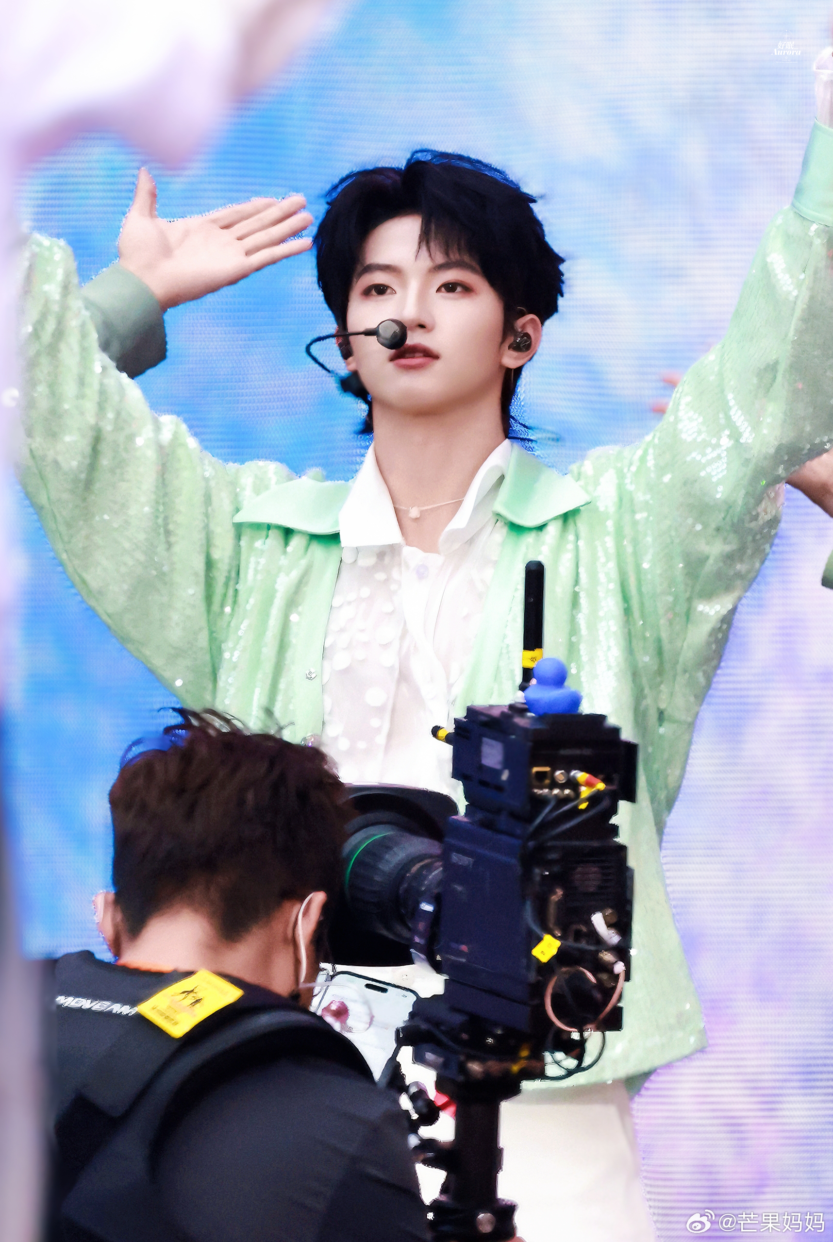 穆祉丞九宫格已就位！继续捕捉更多神图瞬间📸愚人节站姐团建