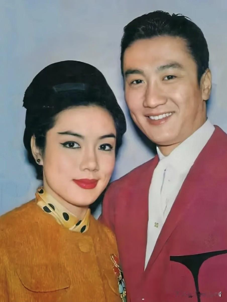 扒一扒谢贤的感情过往，
​才惊奇的发现，
​最令他遗憾的人不是狄波拉，也不是甄珍