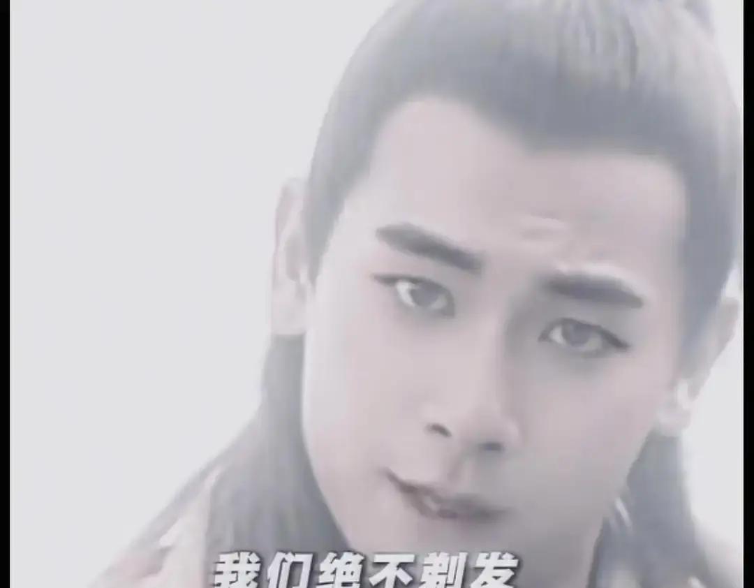 电影史上最贵的12分钟，不是特效烧的，是这七个冠军用骨头磕出来的。

李炳渊的摄