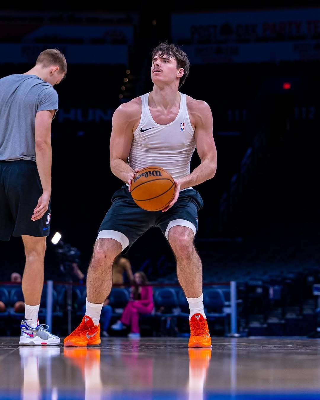 巴恩海泽晒近照⚡雷霆vs活塞活塞战胜雷霆雷霆