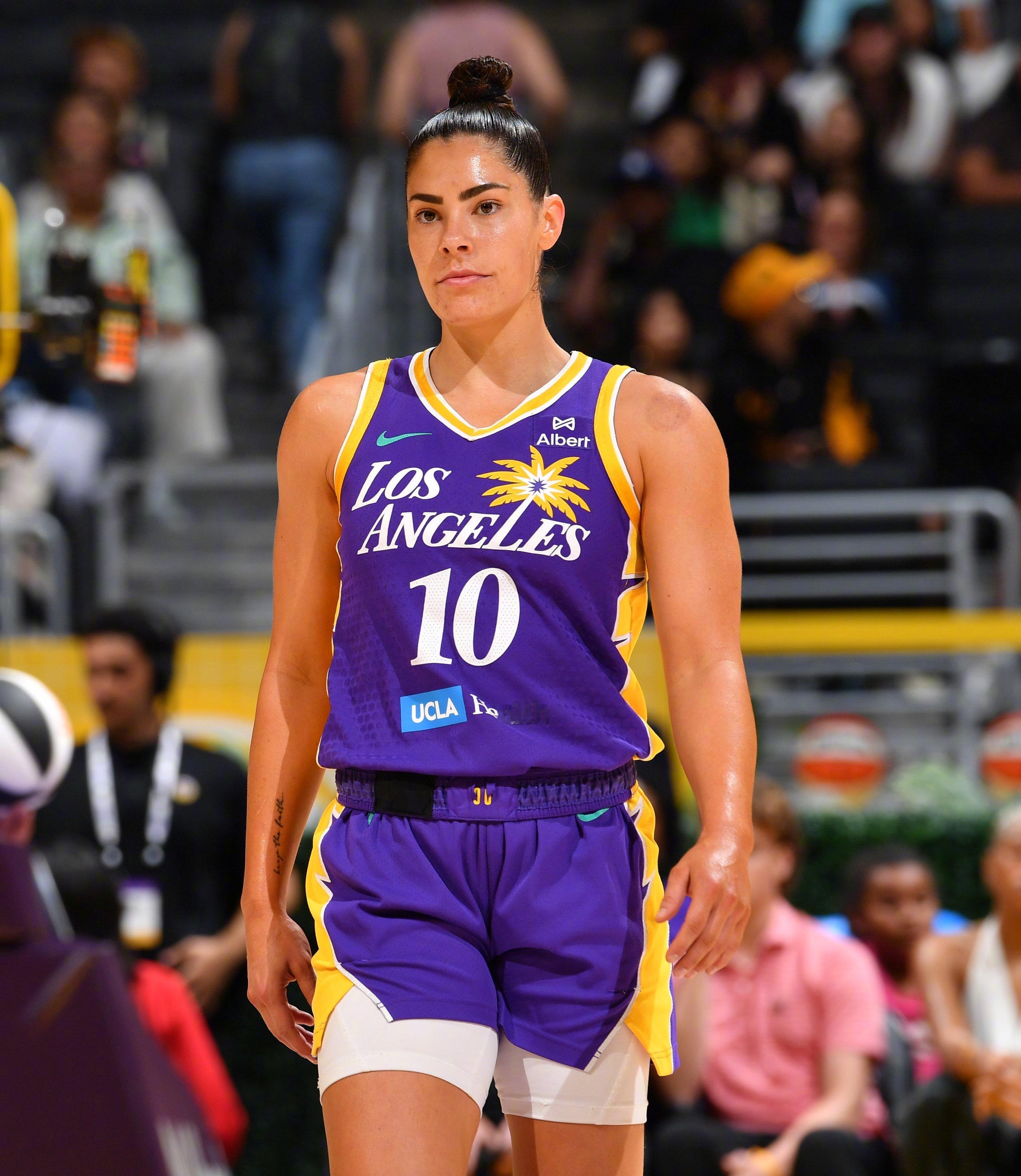 Under Armour ❌ Kelsey Plum洛杉矶火花队球星凯尔西·普拉