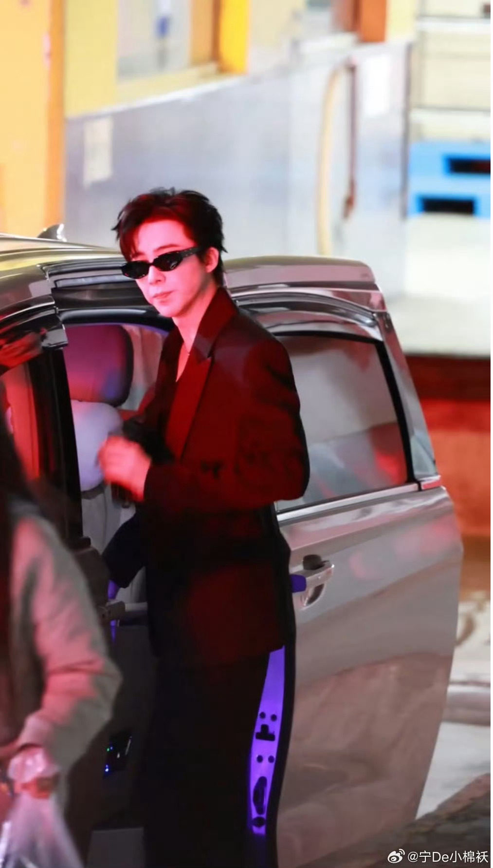 美好的时刻，是此时此刻说声早安！愿我们用心感受每个瞬间，好运如影随形，今日份快乐