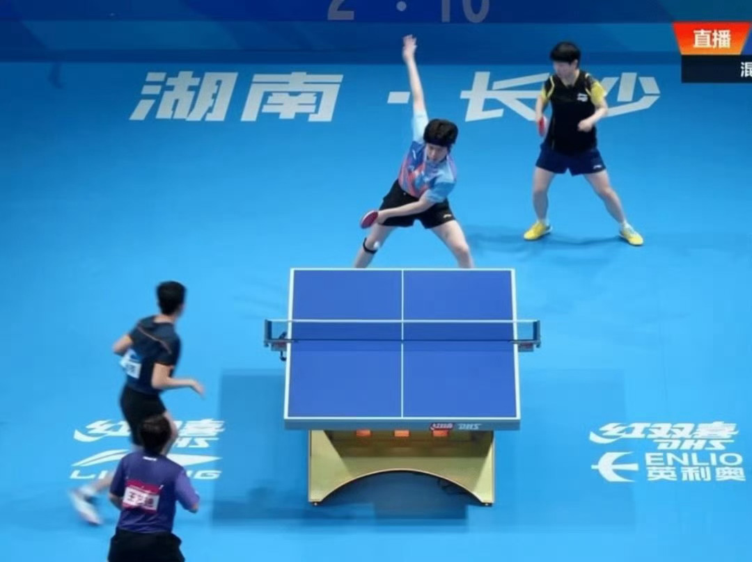 王楚钦让孙颖莎别给自己太大压力 压力来自哪，你是闭口不提啊