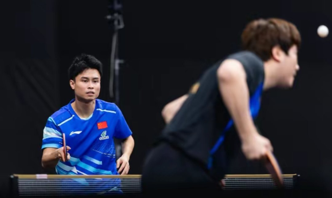 WTT球星挑战赛｜周启豪赢得中国德比，梁靖崑止步32强梁靖崑乒乓球 1月16日，