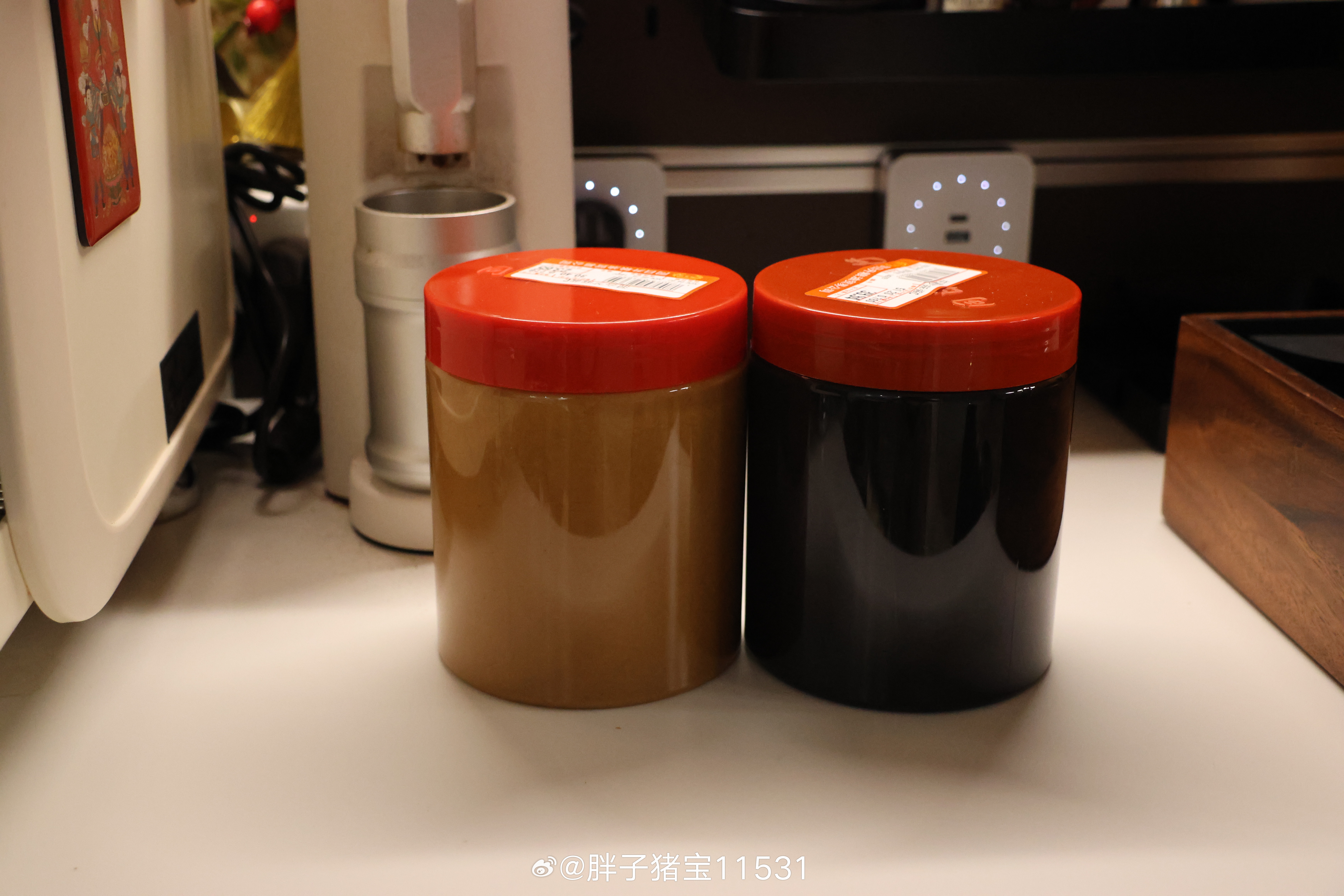 一日三餐，早晨睡到7点就醒了，订了油条豆腐脑，懒得做早饭了。中午同事煮的荞麦面，