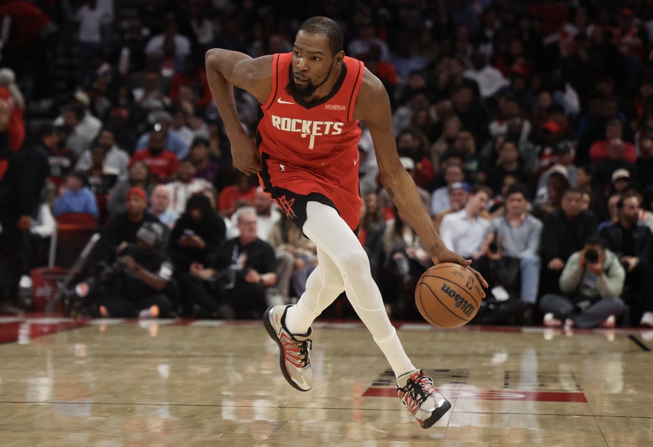 本赛季杜兰特真实命中率63.4%，成为NBA历史上场均20分的37岁球员中最高的