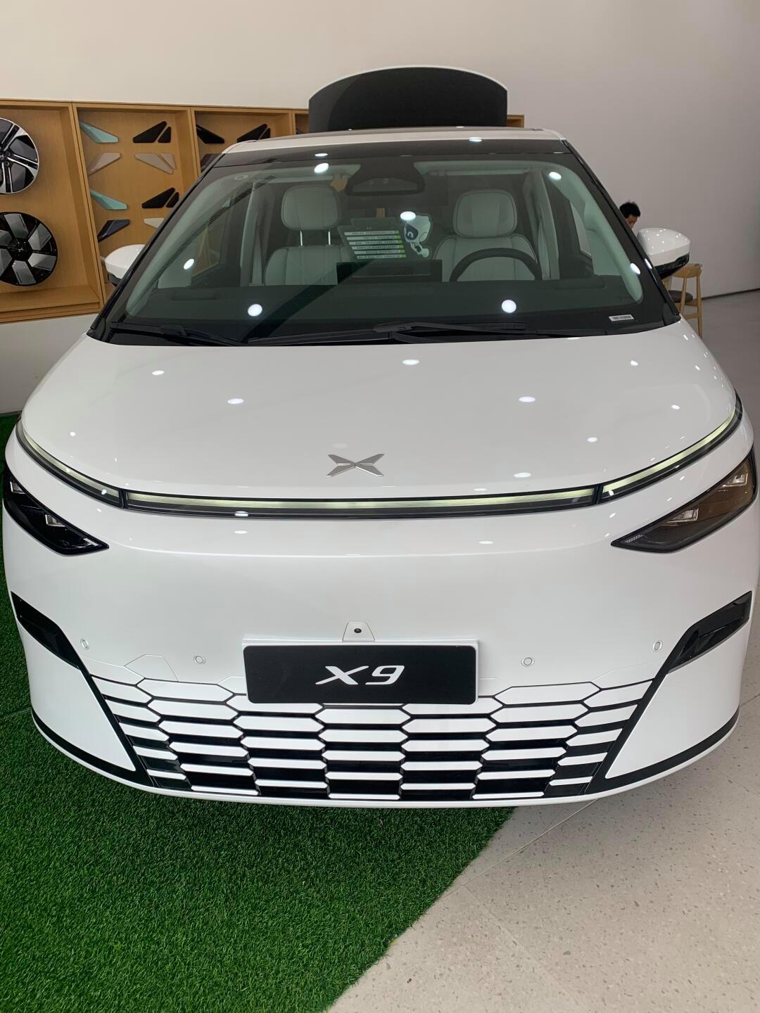 智能旗舰 SUV，二手小鹏 X9避开早期智驾 / 续航坑
小鹏 X9 作为小鹏旗