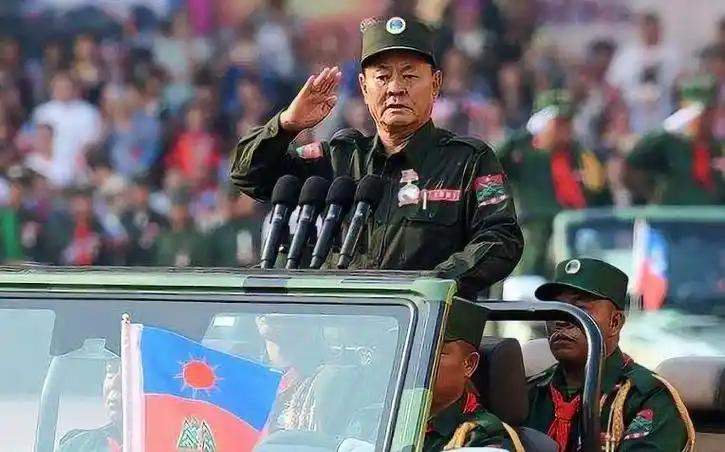 为什么佤邦能从缅甸北部一个偏远地区发展壮大，成为最强民地武？
首先军事自强，打出