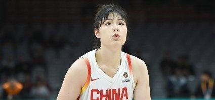 《离谱！中国女篮公布世界杯12人大名单：李月汝因护照在邮寄过程中遗失遗憾缺席！李