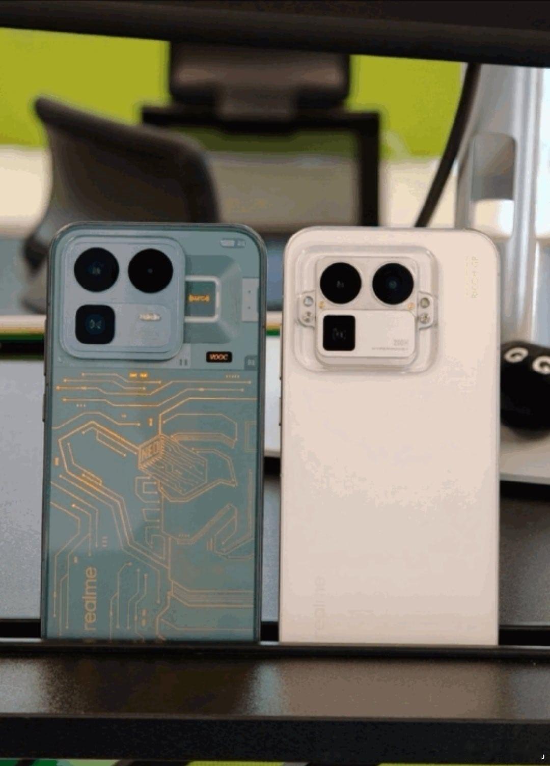 realme 真我 Neo8 三星堆限定版样机曝光，产品未能上市，原因是工艺要求