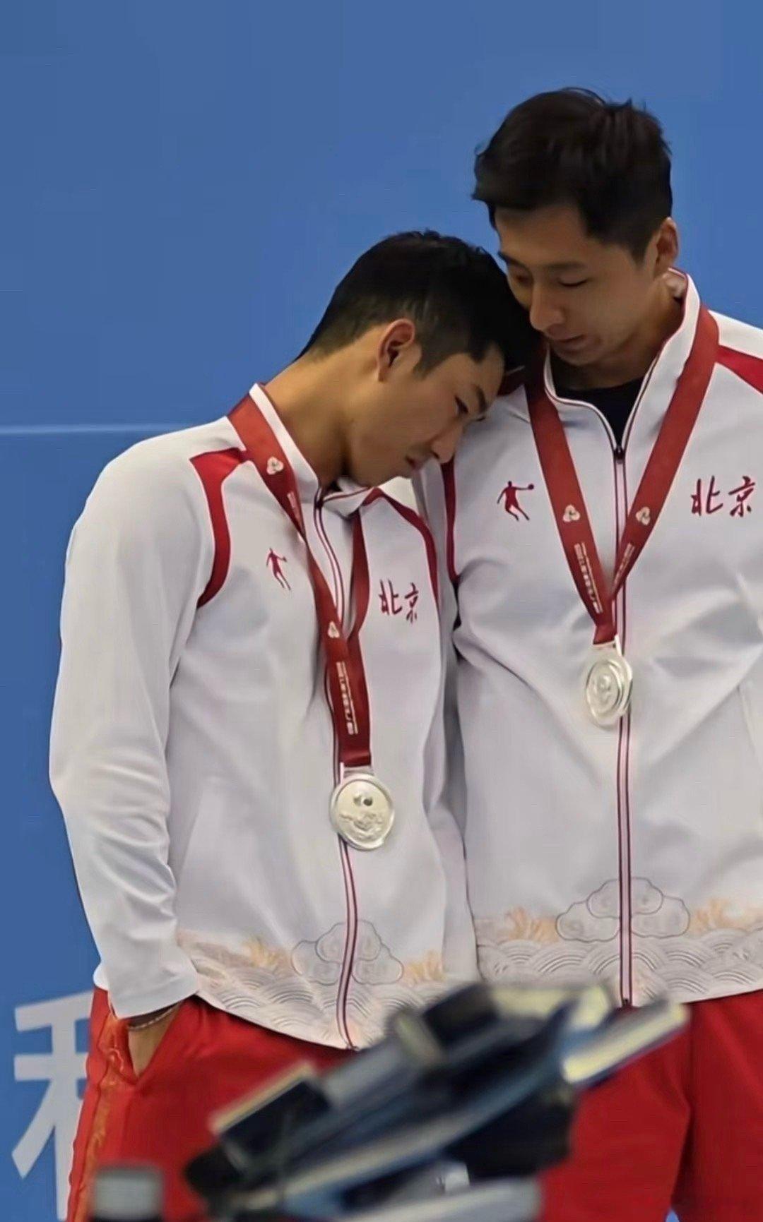 商竣程 王楚涵 神仙师徒情  期待小商新赛季健健康康再创佳绩 