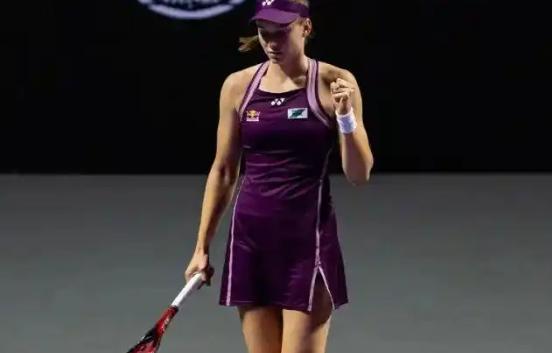 北京时间11月5日，WTA年终总决赛小组赛赛程如下：

第一场22：00 ，莱巴