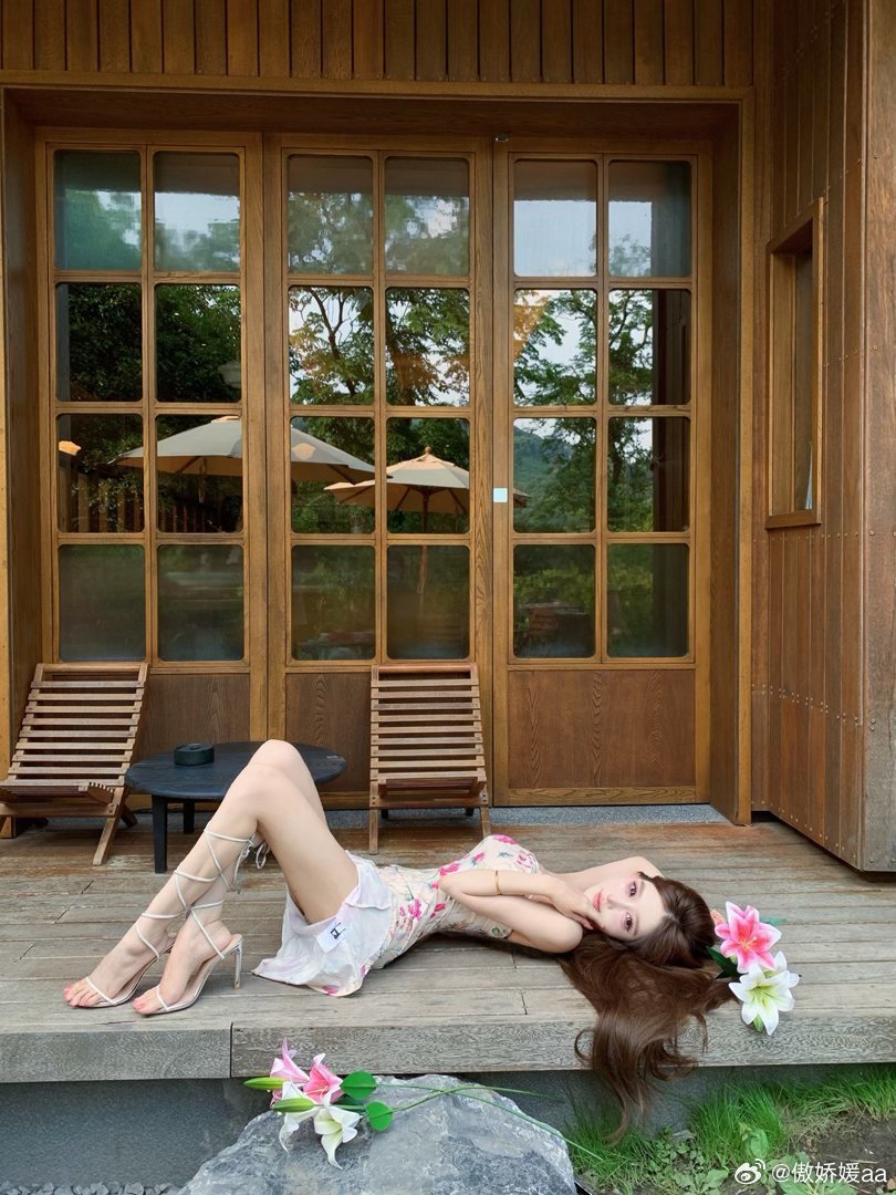 女人就该美而自知 