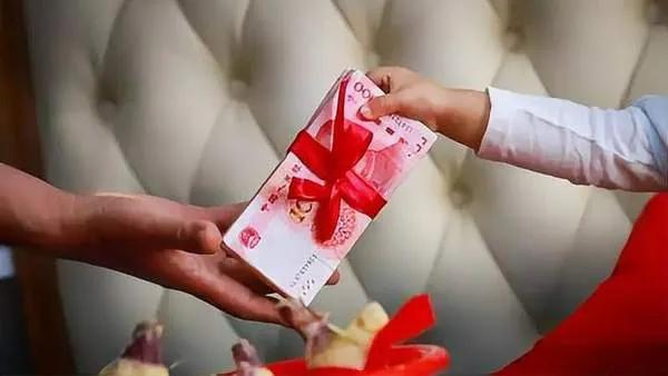 女子状告双亲，要求归还18万彩礼款


近期，在浙江省台州市黄岩区人民法院，一起