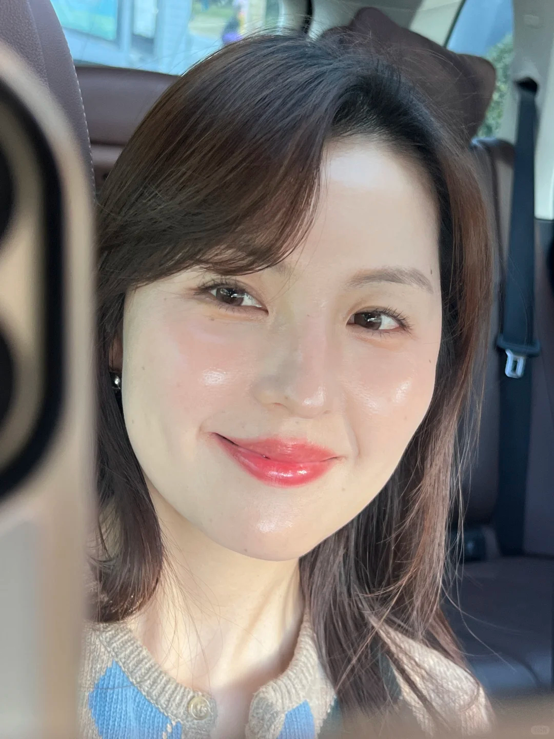 分享一个心得：抗老不是追求无纹，而是让皮肤保持健康、有生命力的光泽。我现在的初见
