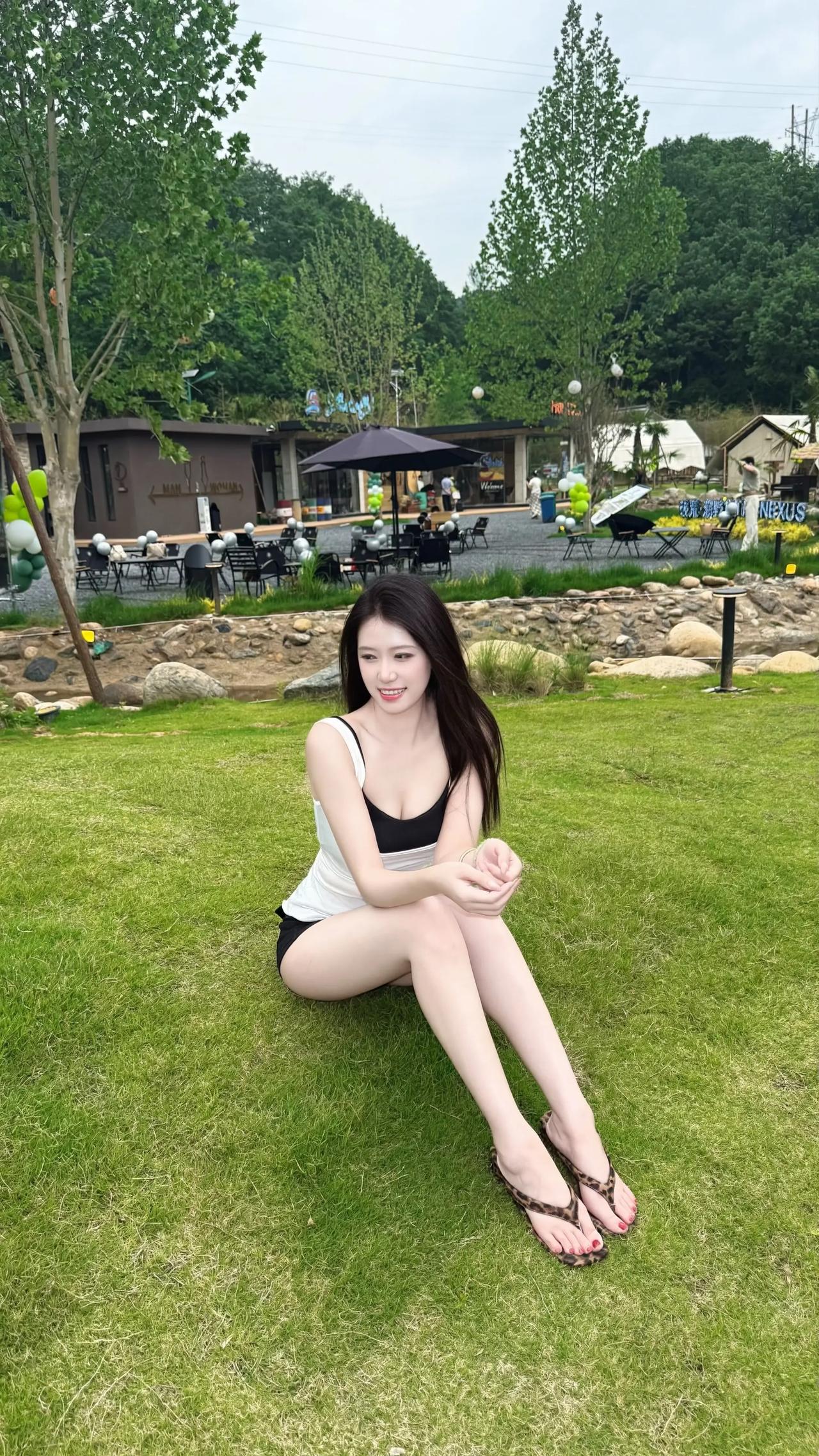 让你爱上我
 要多久
让我思念你 无条件爱上你 让我把你来守候 让我迟迟等候 让