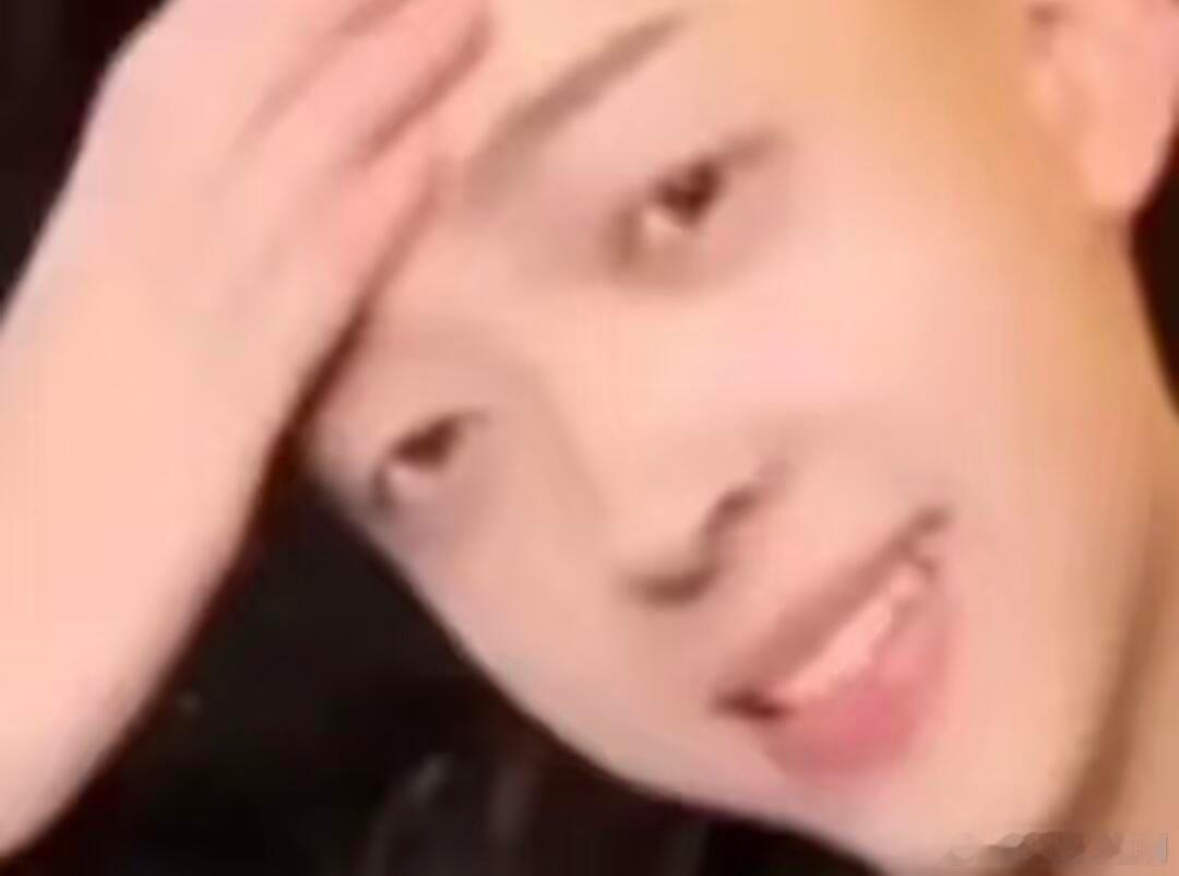 余衍隆曝曾差点和阿娇结婚 这个余衍隆的人品怎么样我们不知道，但是阿娇找男人的眼光