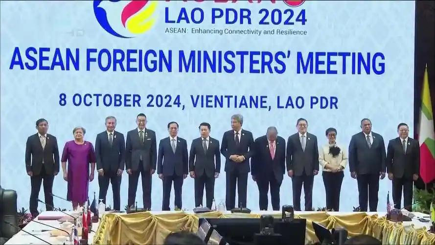 不可否认的两个现实，一是正如新加坡总理黄循财所说，东南亚最大的投资来源是美国，而