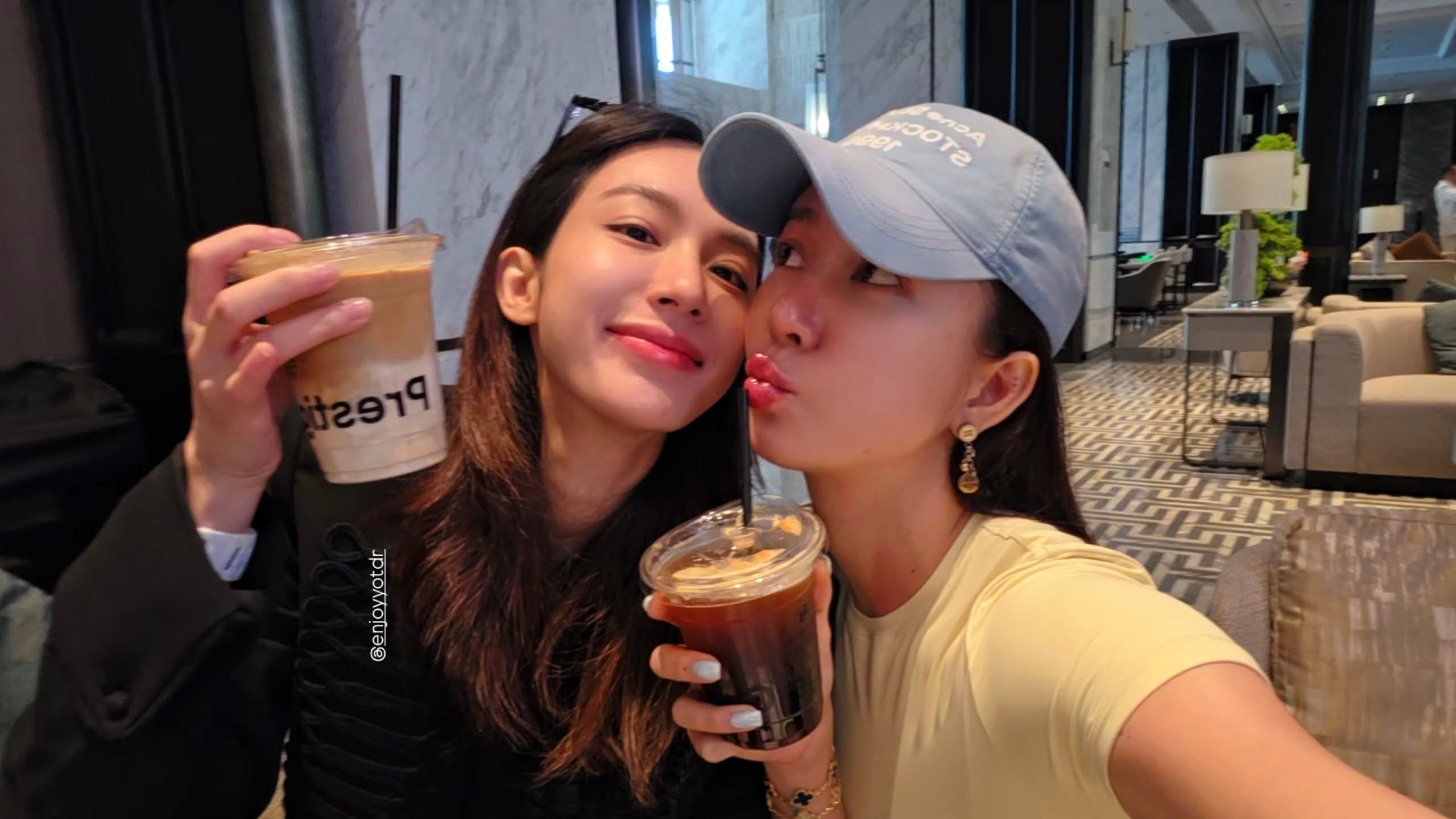 EnjoyJune🐈⬛🐶enjoyjune 享享琼琼 萌啊萌🥰🥰 